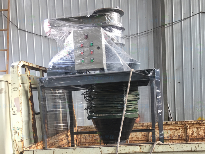 唐山粉庫(kù)干灰散裝機(jī)一臺(tái)發(fā)貨 唐山粉庫(kù)干灰散裝機(jī)一臺(tái)發(fā)貨